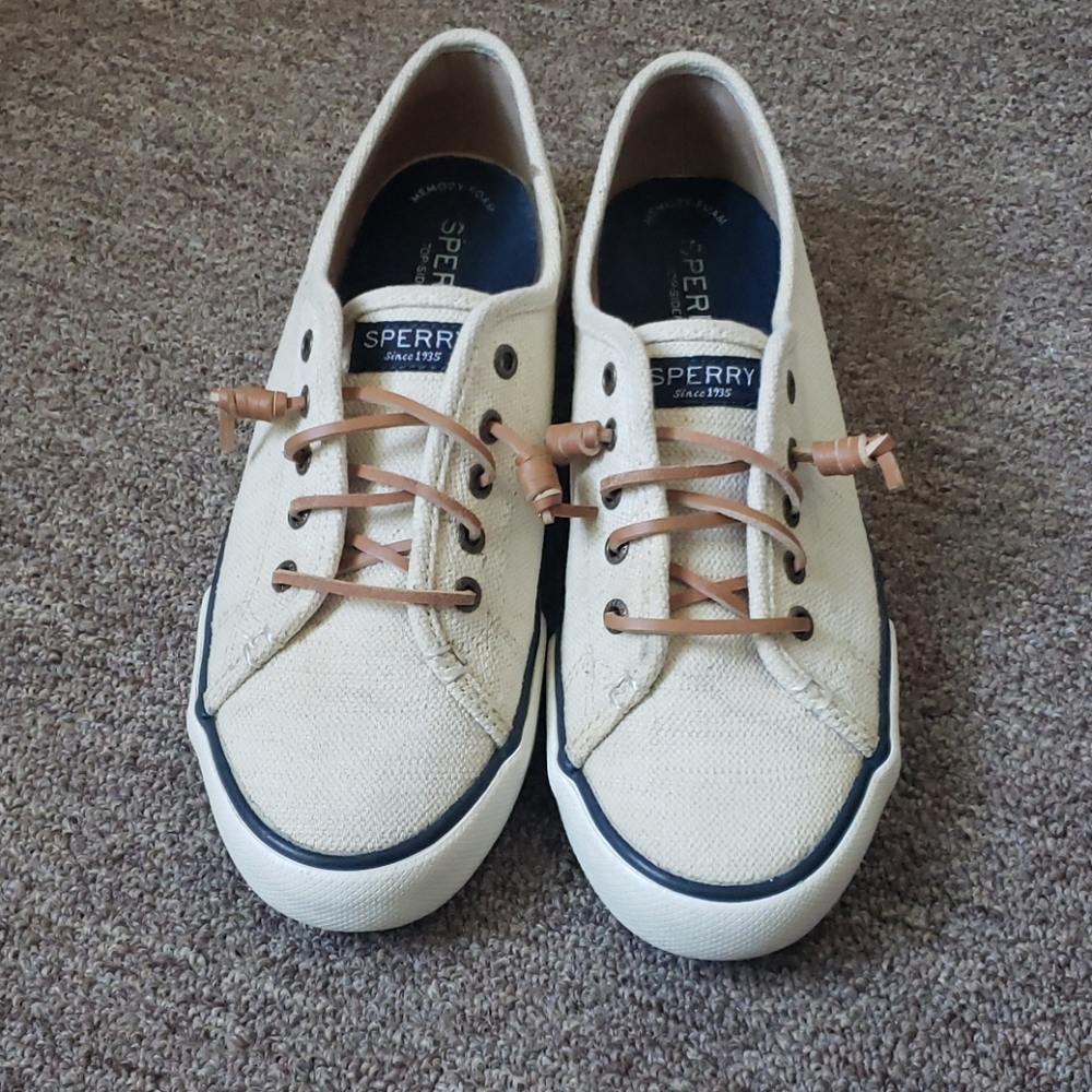 🌹🥀Women's Sperry Sneakers size 8M🥀🌹